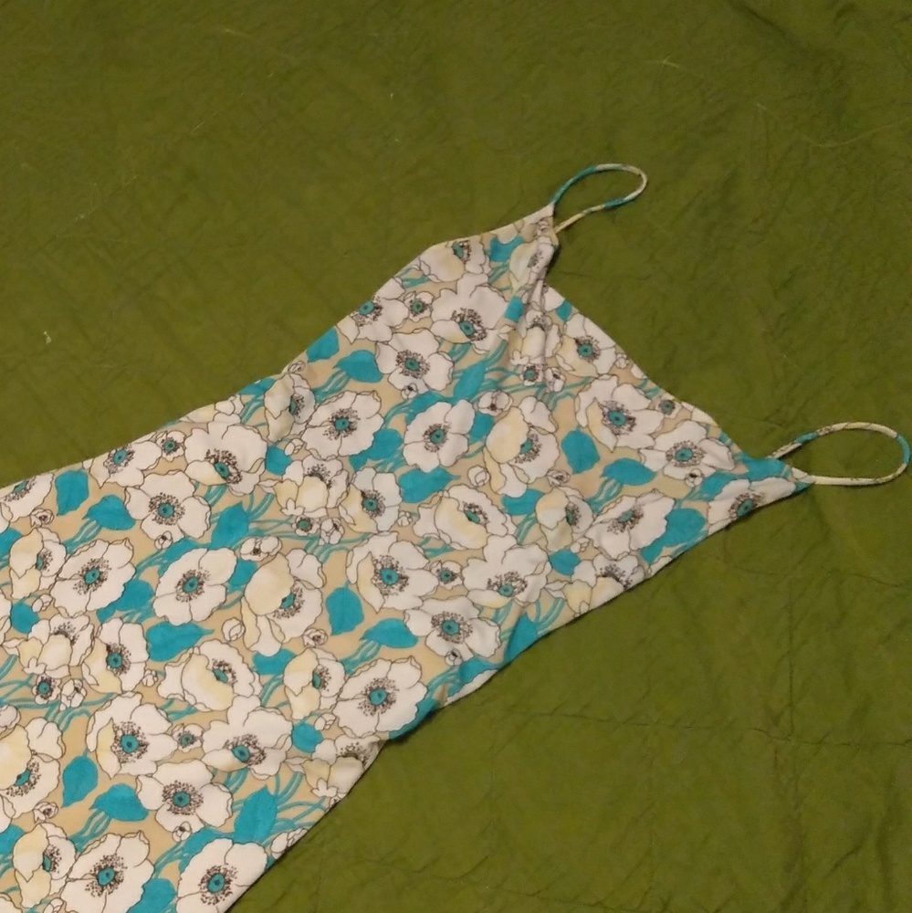 Beautiful Y2K backless floral dress - Picture 7 of 7
